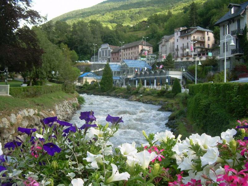 Pensee Des Alpes 2 Etoiles Ski And Spa Brides-les-Bains Bagian luar foto